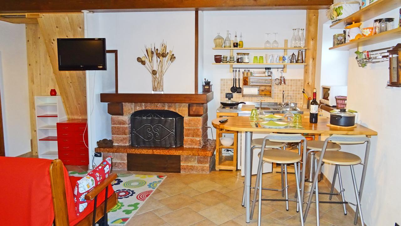 Casa Paola Holiday Studio By Gardadomusmea トレモージネ エクステリア 写真