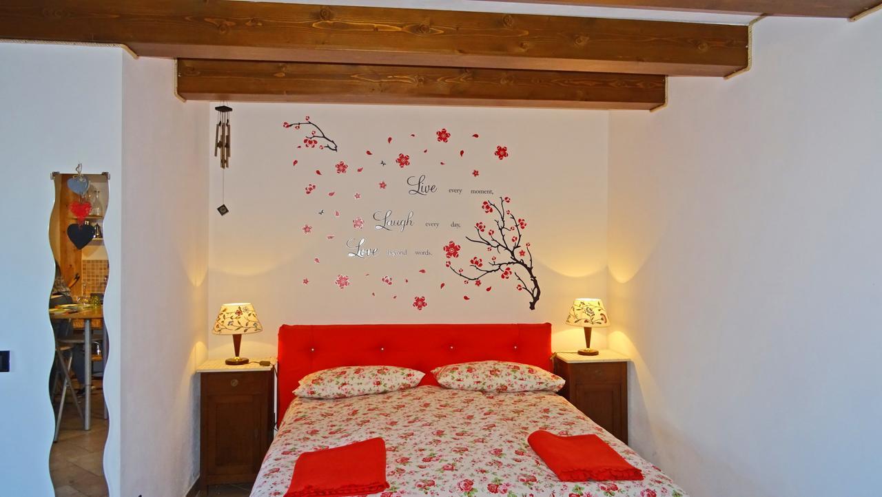 Casa Paola Holiday Studio By Gardadomusmea トレモージネ エクステリア 写真